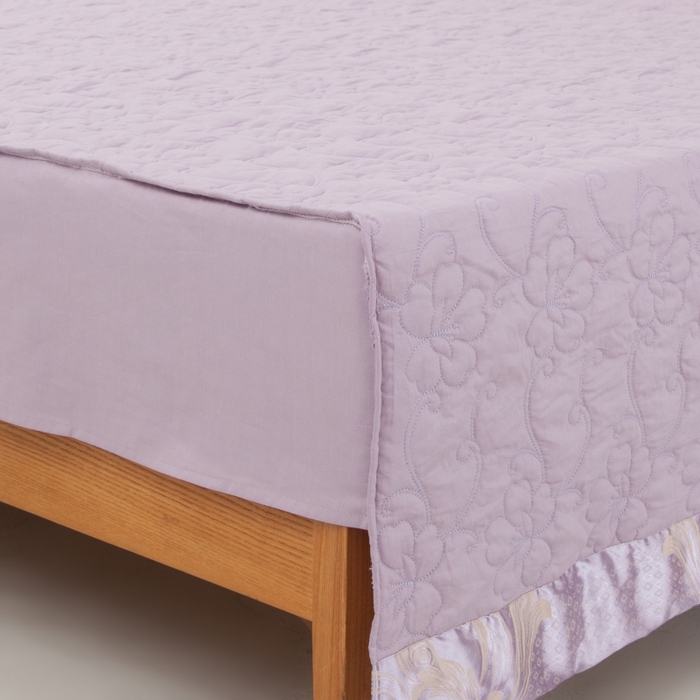 91家纺网 家纺一手货源 找家纺 OL家纺 2025新款亲肤丝加棉提花四件套 迪丽娜  紫驼