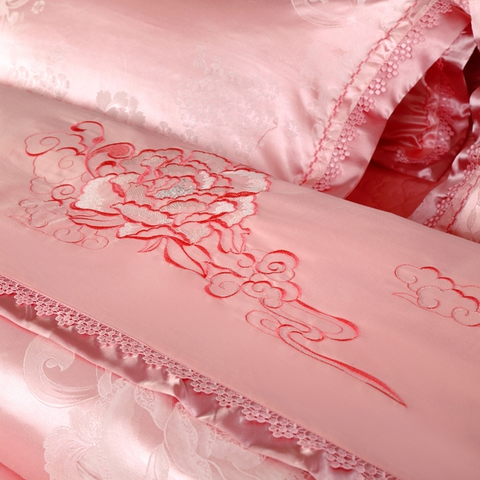 91家纺网 家纺一手货源 找家纺 OL家纺 2025新款亲肤丝加棉提花四件套 花语寻梦-粉玉