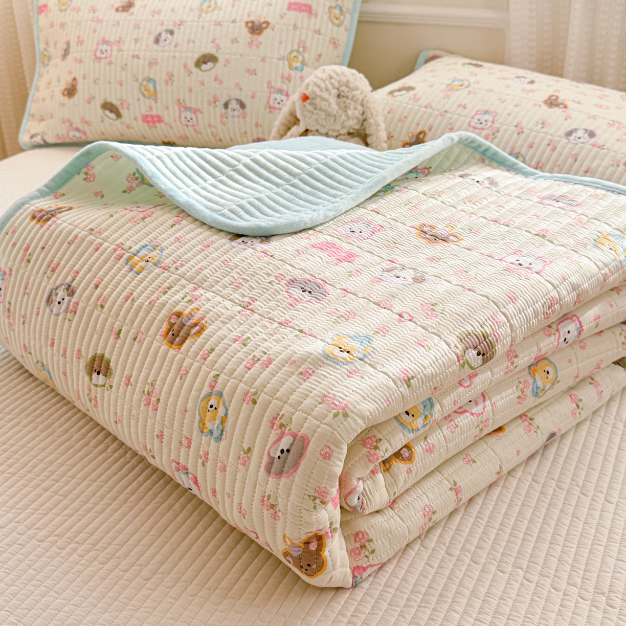 91家纺网 家纺一手货源 找家纺 （总）简宜家居（朝初家纺） 2025新款A面100%全棉B面宝宝绒棉绒包边床盖正反两用