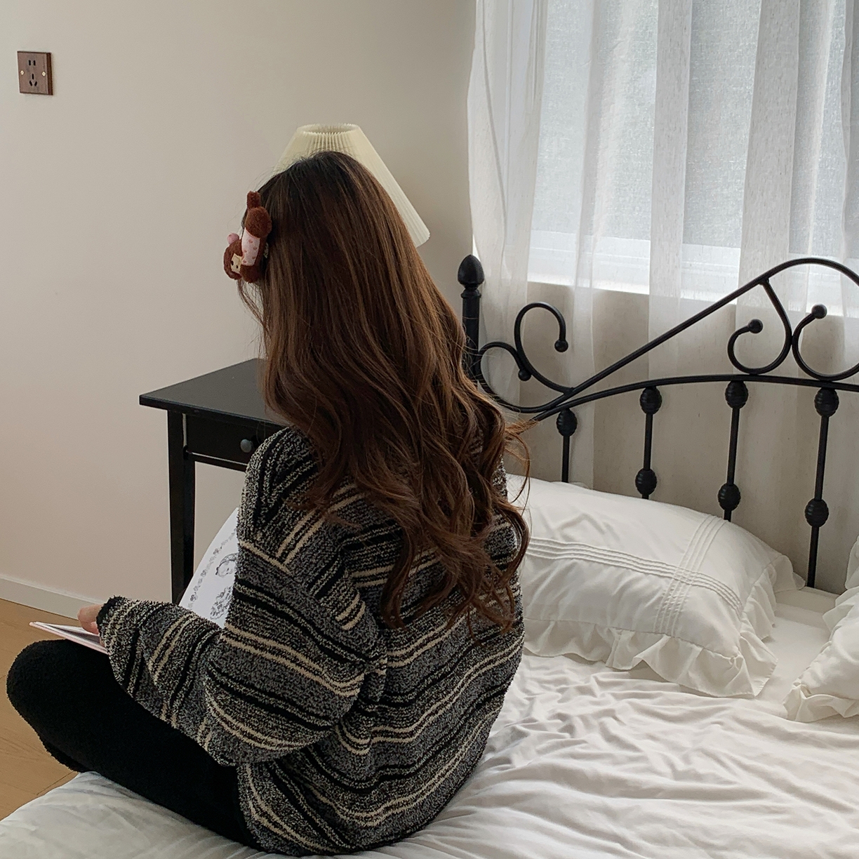 91家纺网 家纺一手货源 找家纺 多乐娜 2025新款半边绒家居服（会员拿货-5元，控价最低零售价138元起！） 杏灰条纹