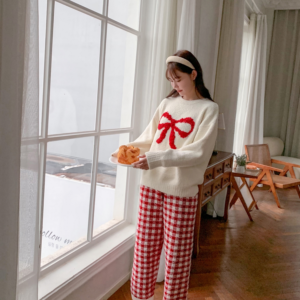 91家纺网 家纺一手货源 找家纺 多乐娜 2025新款半边绒家居服（会员拿货-5元，控价最低零售价138元起！） 浆果蝴蝶结