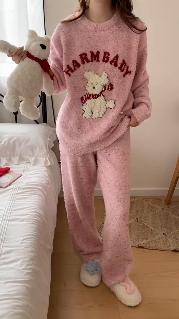 91家纺网 家纺一手货源 找家纺 多乐娜 2025新款半边绒家居服（会员拿货-5元，控价最低零售价138元起！） 粉彩小狗