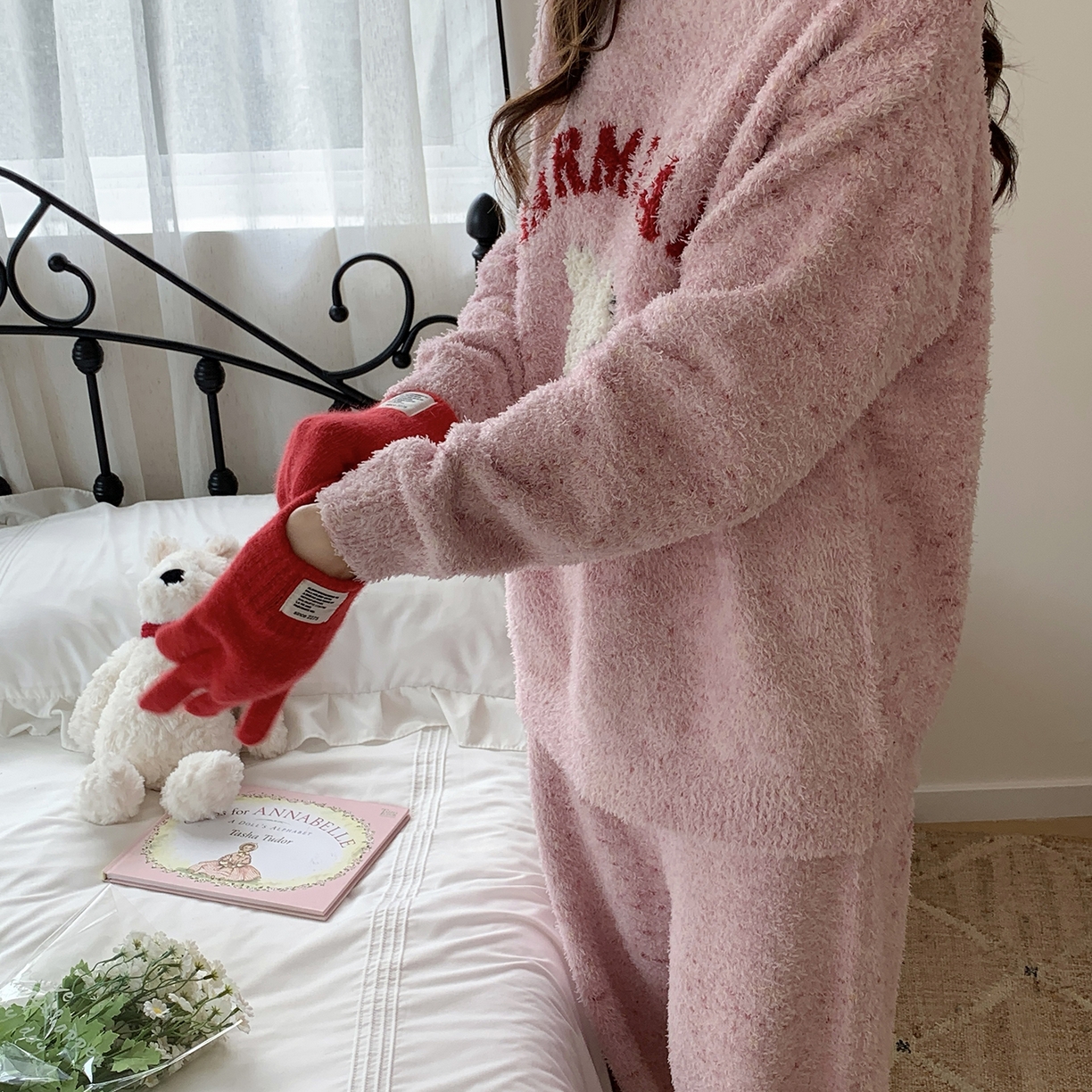 91家纺网 家纺一手货源 找家纺 多乐娜 2025新款半边绒家居服（会员拿货-5元，控价最低零售价138元起！） 粉彩小狗