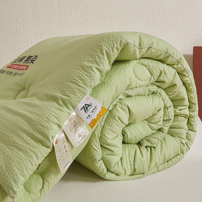 91家纺网 家纺一手货源 找家纺 欢乐季2025新款7A抗菌A类提花皱皱纱大豆纤维被四季被+被芯 香草绿