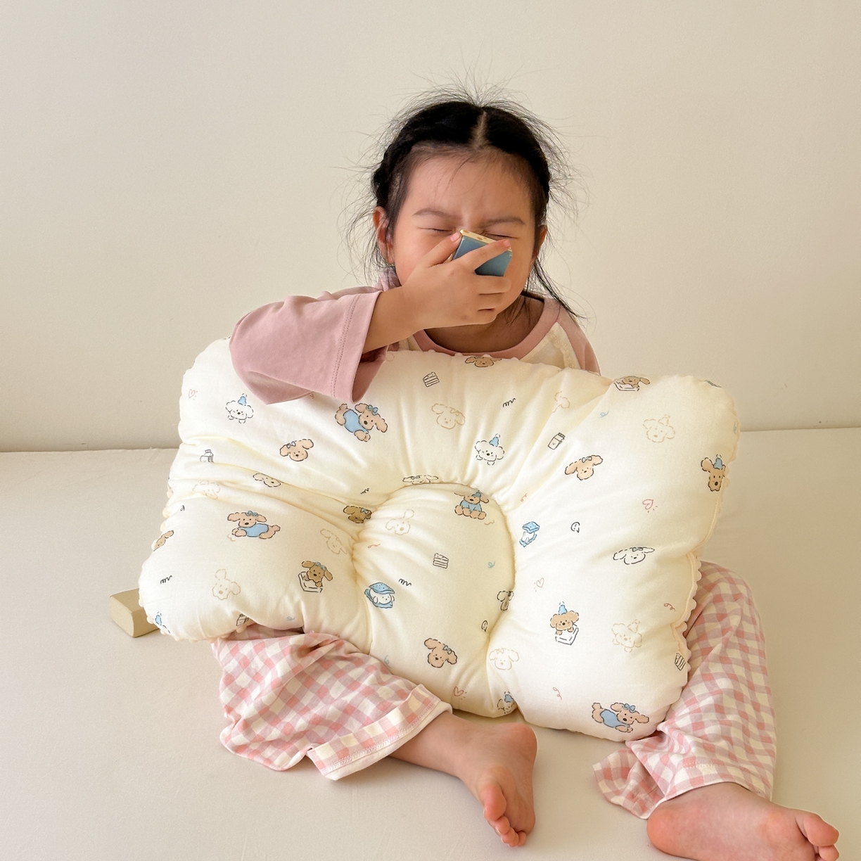 91家纺网 家纺一手货源 找家纺 北鸣有鱼枕芯馆 2025新款漫画家系列全棉双层纱豆豆枕枕头枕芯 帕尼汪-40x60cm