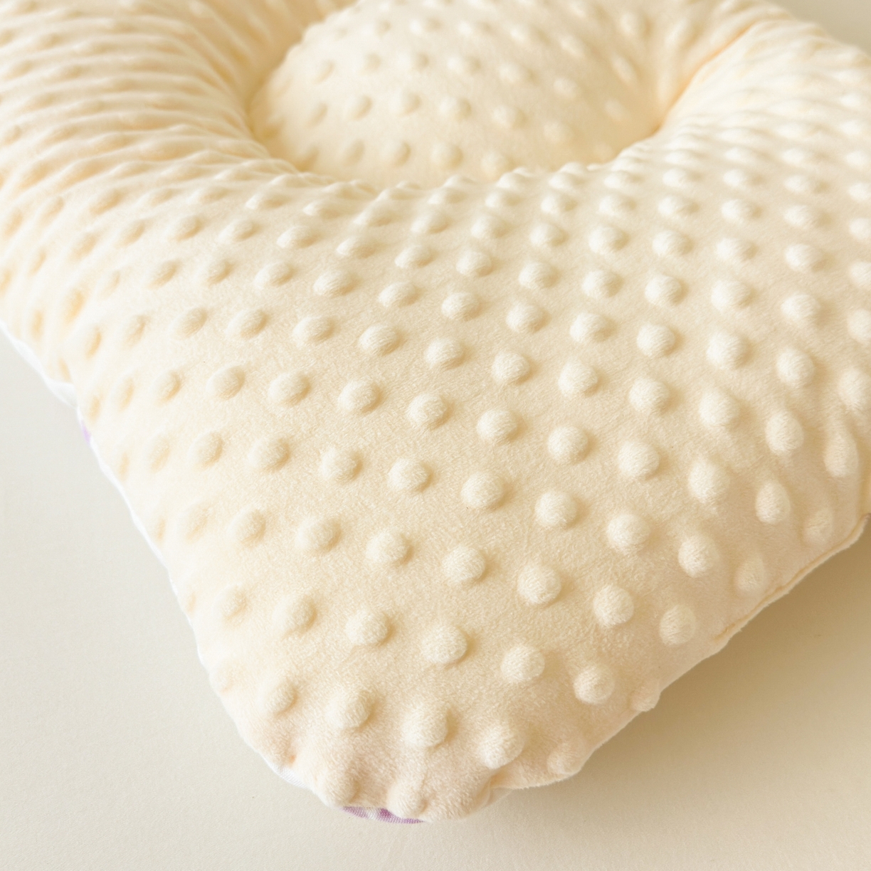 91家纺网 家纺一手货源 找家纺 北鸣有鱼枕芯馆 2025新款漫画家系列全棉双层纱豆豆枕枕头枕芯 紫葡萄-40x60cm