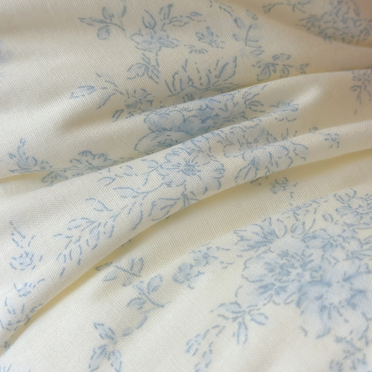 91家纺网 家纺一手货源 找家纺 北鸣有鱼枕芯馆 2025新款漫画家系列全棉双层纱豆豆枕枕头枕芯 别梦蓝-40x60cm