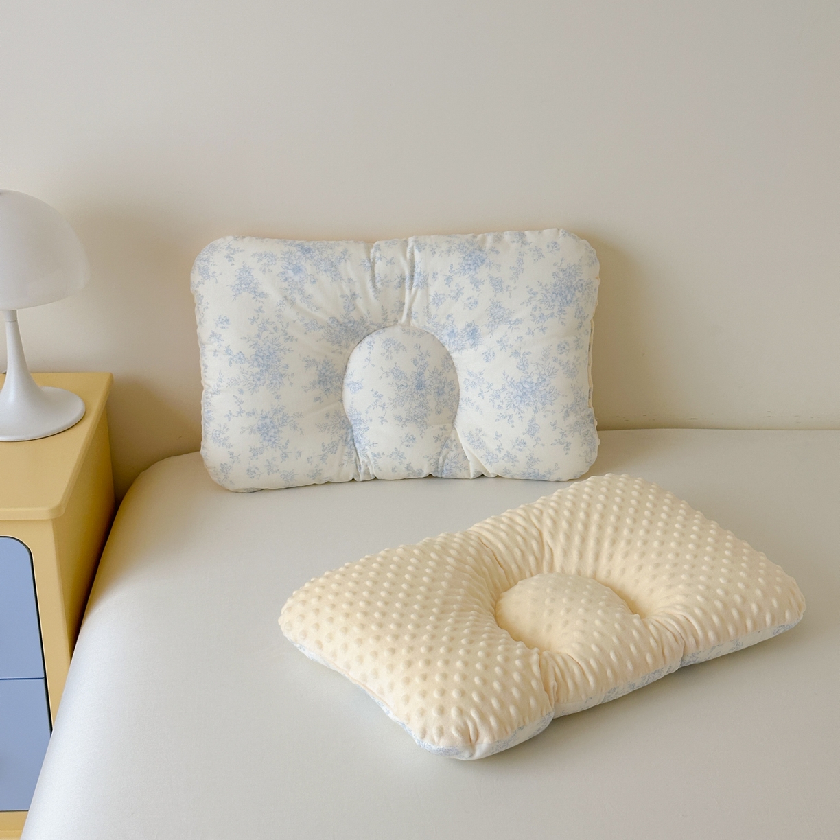 91家纺网 家纺一手货源 找家纺 北鸣有鱼枕芯馆 2025新款漫画家系列全棉双层纱豆豆枕枕头枕芯 别梦蓝-40x60cm