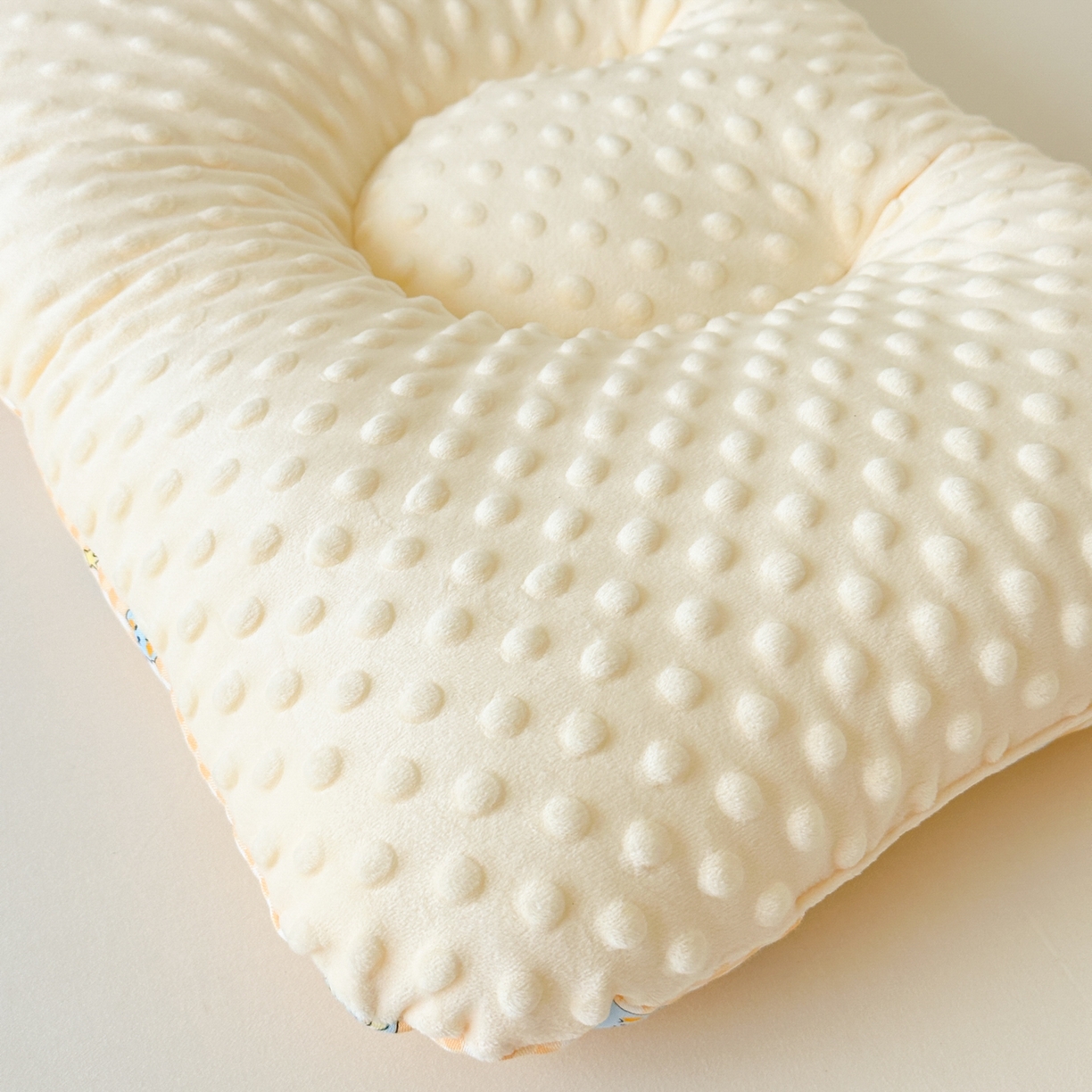 91家纺网 家纺一手货源 找家纺 北鸣有鱼枕芯馆 2025新款漫画家系列全棉双层纱豆豆枕枕头枕芯 橘子喵-40x60cm