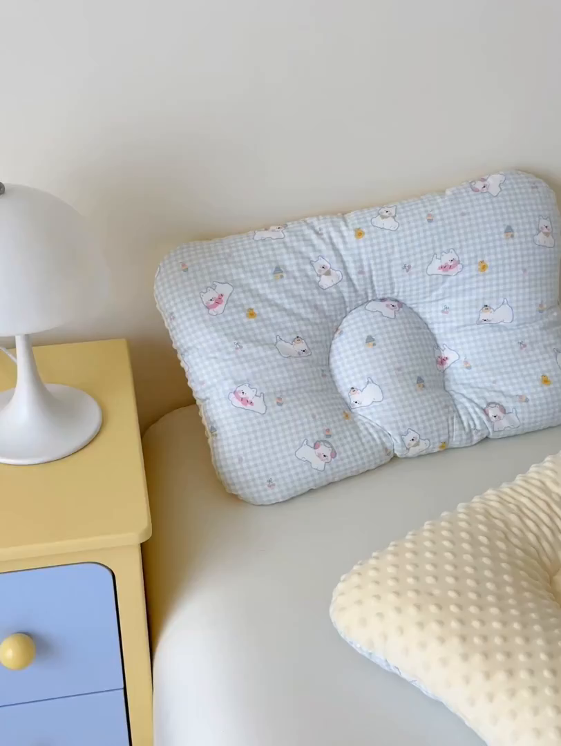 91家纺网 家纺一手货源 找家纺 北鸣有鱼枕芯馆 2025新款漫画家系列全棉双层纱豆豆枕枕头枕芯 西高地-30x50cm