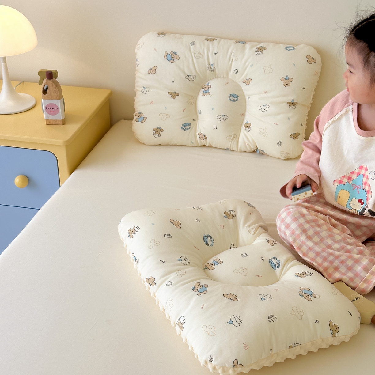 91家纺网 家纺一手货源 找家纺 北鸣有鱼枕芯馆 2025新款漫画家系列全棉双层纱豆豆枕枕头枕芯 帕尼汪-45x70cm