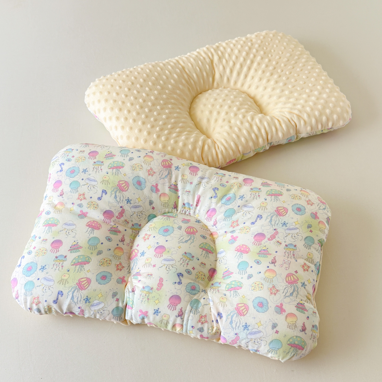 91家纺网 家纺一手货源 找家纺 北鸣有鱼枕芯馆 2025新款漫画家系列全棉双层纱豆豆枕枕头枕芯 水形物语-40x60cm