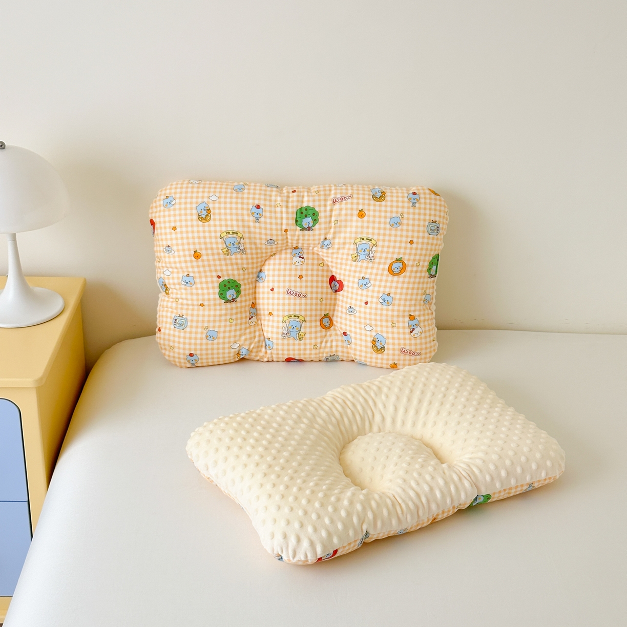 91家纺网 家纺一手货源 找家纺 北鸣有鱼枕芯馆 2025新款漫画家系列全棉双层纱豆豆枕枕头枕芯 橘子喵-45x70cm