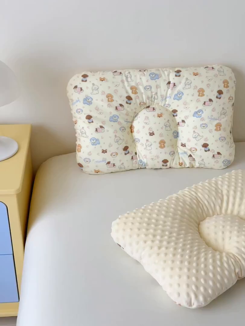 91家纺网 家纺一手货源 找家纺 北鸣有鱼枕芯馆 2025新款漫画家系列全棉双层纱豆豆枕枕头枕芯 奶芙狗-30x50cm