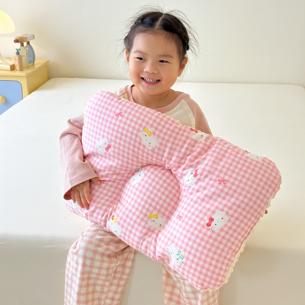 91家纺网 家纺一手货源 找家纺 （总）北鸣有鱼枕芯馆 2025新款漫画家系列全棉双层纱豆豆枕枕头枕芯