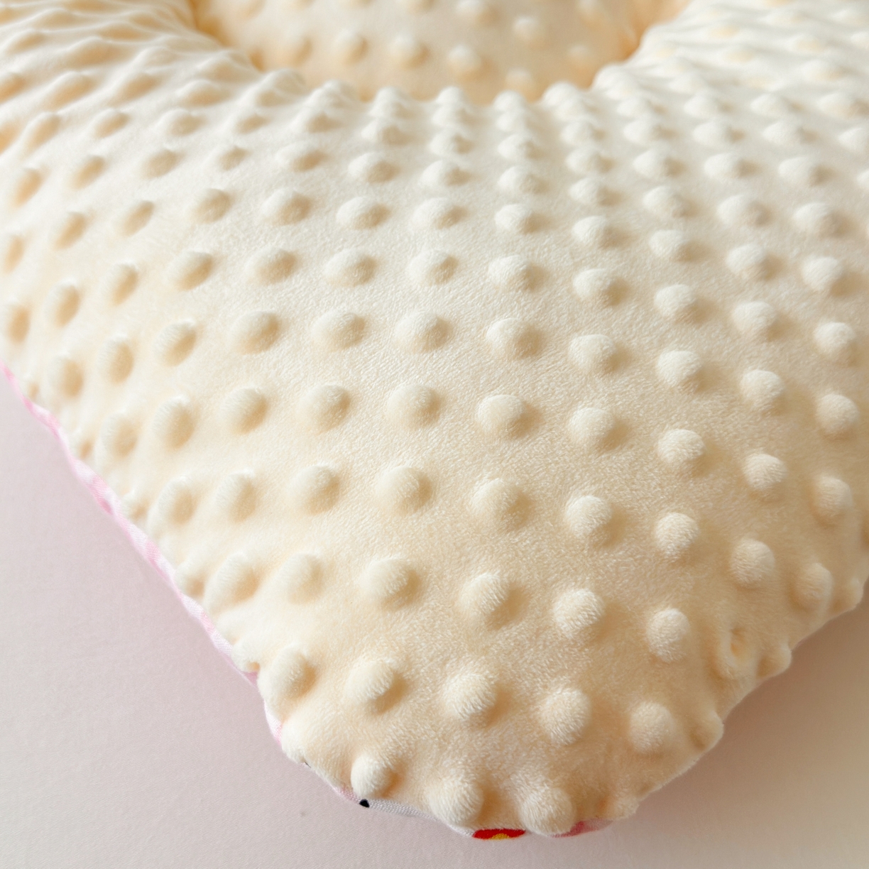 91家纺网 家纺一手货源 找家纺 北鸣有鱼枕芯馆 2025新款漫画家系列全棉双层纱豆豆枕枕头枕芯 小猫日记-40x60cm