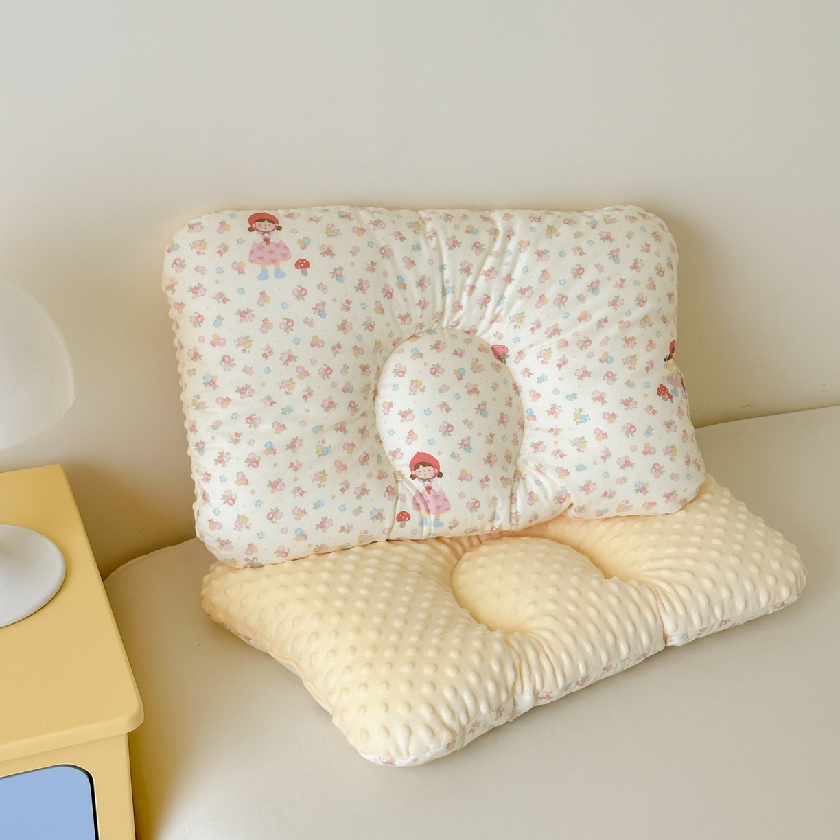 91家纺网 家纺一手货源 找家纺 北鸣有鱼枕芯馆 2025新款漫画家系列全棉双层纱豆豆枕枕头枕芯 小红帽-40x60cm