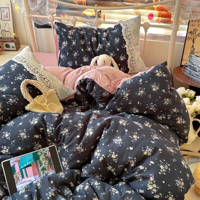 91家纺网 家纺一手货源 找家纺 阿曼达 2025新款水洗全工艺印染甜美复古四件套 甜美复古-小梨漫