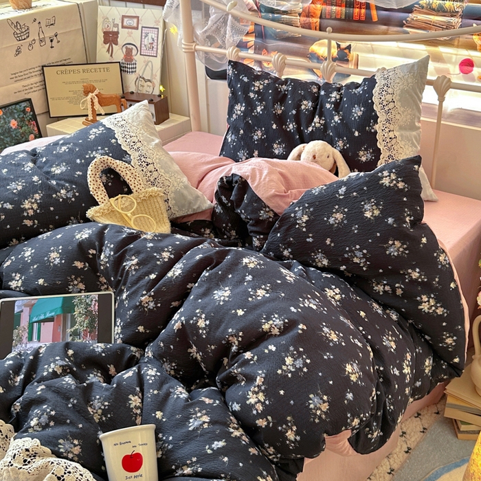 91家纺网 家纺一手货源 找家纺 阿曼达 2025新款水洗全工艺印染甜美复古四件套 甜美复古-小梨漫