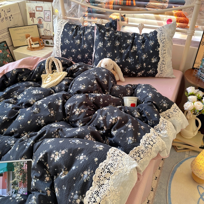 91家纺网 家纺一手货源 找家纺 阿曼达 2025新款水洗全工艺印染甜美复古四件套 甜美复古-小梨漫