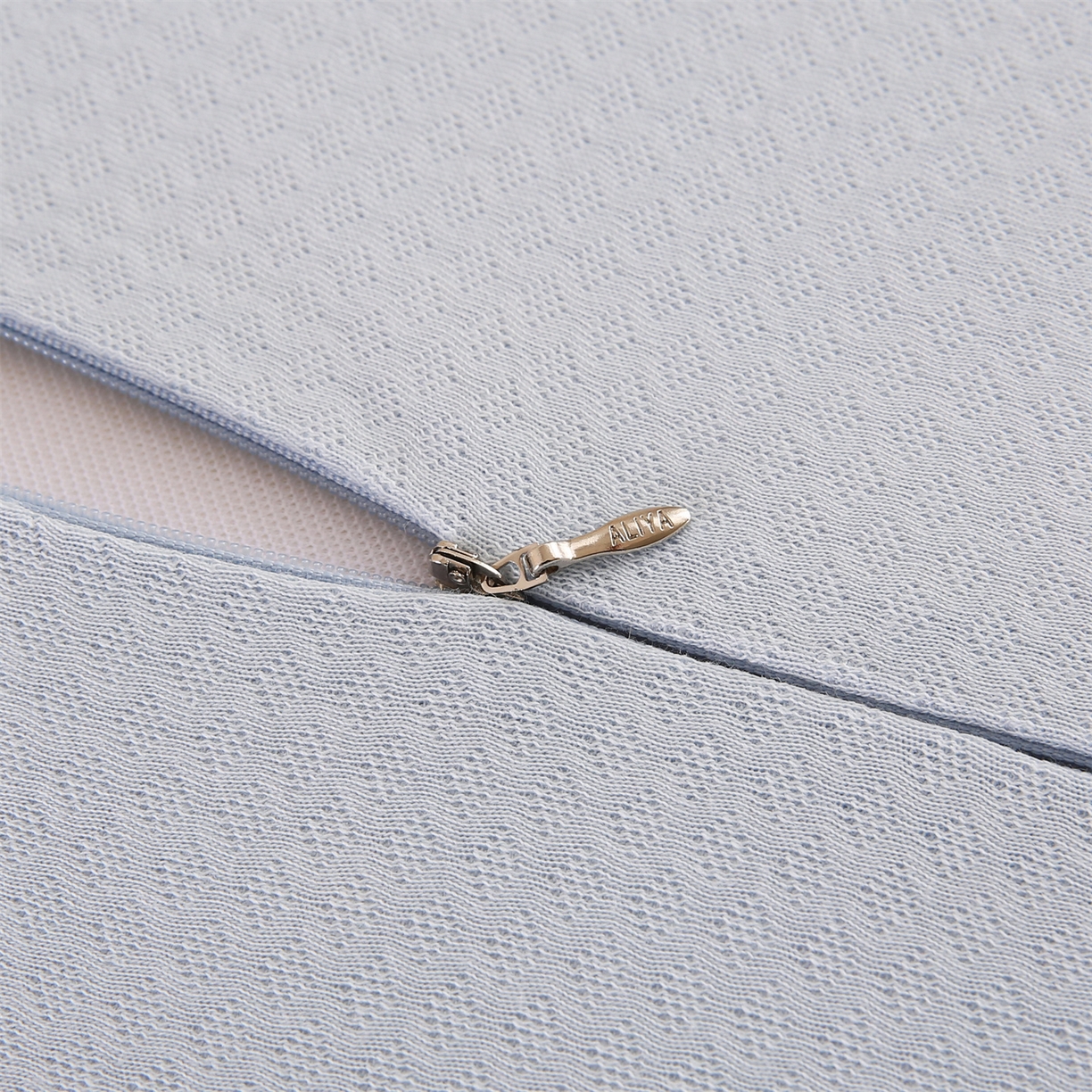 91家纺网 家纺一手货源 找家纺 （总）芯丝路枕业 2025新款全棉针织刺绣乳胶枕芯