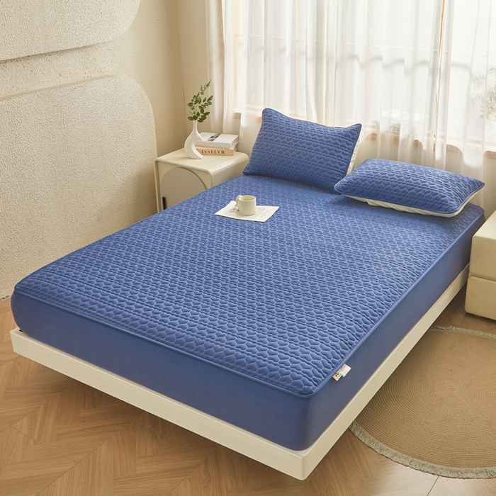 91家纺网 家纺一手货源 找家纺 邵依家纺 2025新款A类大豆夹棉爱心款原棉防水床笠 爱心黛蓝