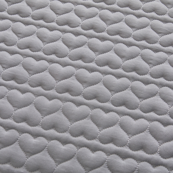 91家纺网 家纺一手货源 找家纺 邵依家纺 2025新款A类大豆夹棉爱心款原棉防水床笠 爱心浅灰