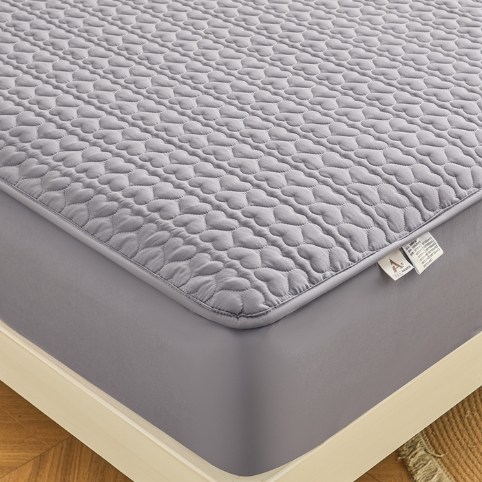 91家纺网 家纺一手货源 找家纺 邵依家纺 2025新款A类大豆夹棉爱心款原棉防水床笠 爱心深灰