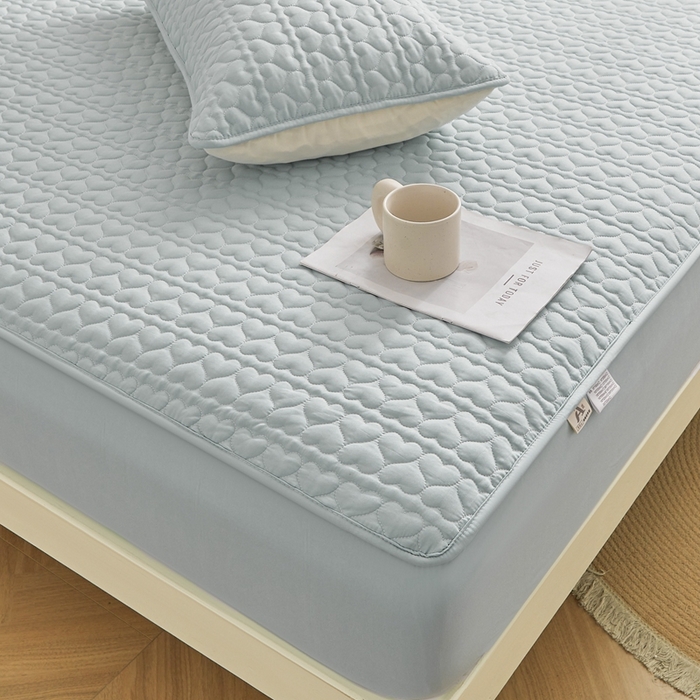 91家纺网 家纺一手货源 找家纺 邵依家纺 2025新款A类大豆夹棉爱心款原棉防水床笠 爱心烟灰