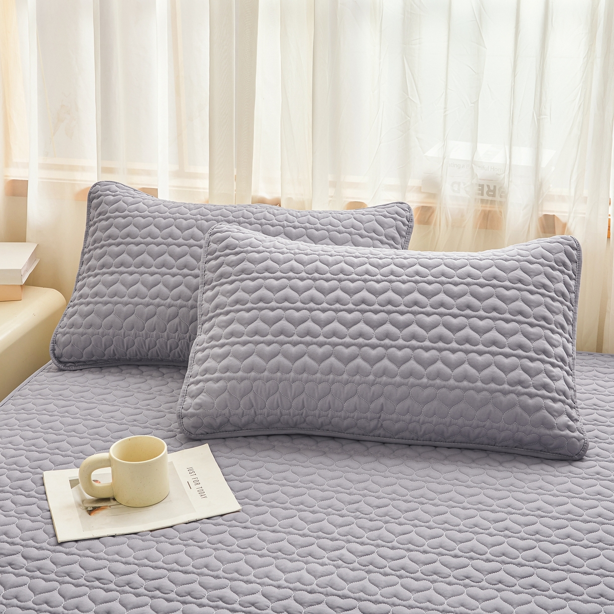 邵依家纺 2025新款纯色爱心防水枕套 爱心深灰