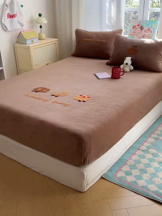 91家纺网 家纺一手货源 找家纺 桃喜 2025新款秋冬牛奶绒床笠三件套（会员-3） 美拉德甜点