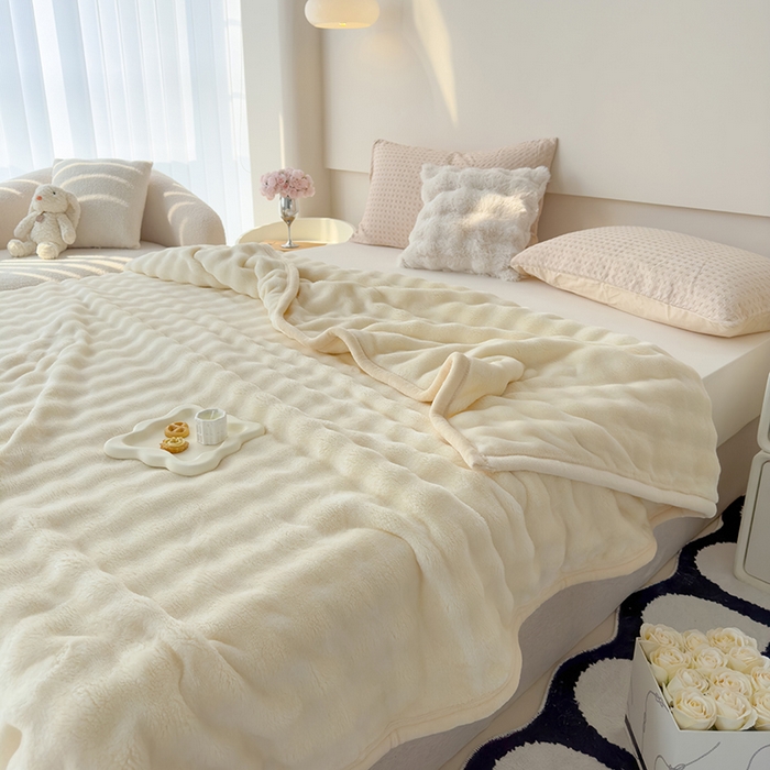 91家纺网 家纺一手货源 找家纺 （总）蓝冰家纺 2025新款托卡斯A类母婴级兔兔绒大泡泡安抚四季毯