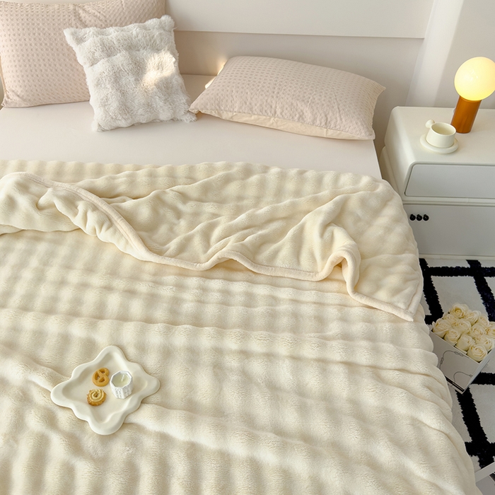 91家纺网 家纺一手货源 找家纺 （总）蓝冰家纺 2025新款托卡斯A类母婴级兔兔绒大泡泡安抚四季毯