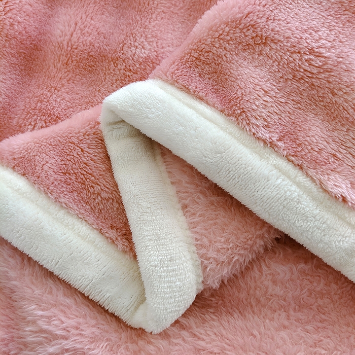 91家纺网 家纺一手货源 找家纺 蓝冰家纺 2025新款托卡斯A类母婴级兔兔绒大泡泡安抚四季毯 粉色