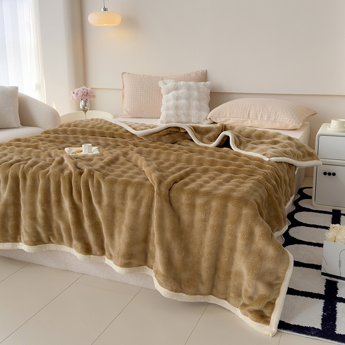 91家纺网 家纺一手货源 找家纺 蓝冰家纺 2025新款托卡斯A类母婴级兔兔绒大泡泡安抚四季毯 咖啡色