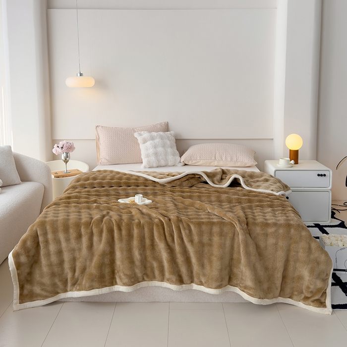 91家纺网 家纺一手货源 找家纺 蓝冰家纺 2025新款托卡斯A类母婴级兔兔绒大泡泡安抚四季毯 咖啡色