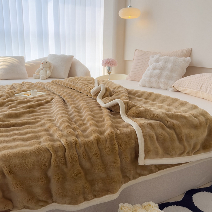 91家纺网 家纺一手货源 找家纺 蓝冰家纺 2025新款托卡斯A类母婴级兔兔绒大泡泡安抚四季毯 咖啡色