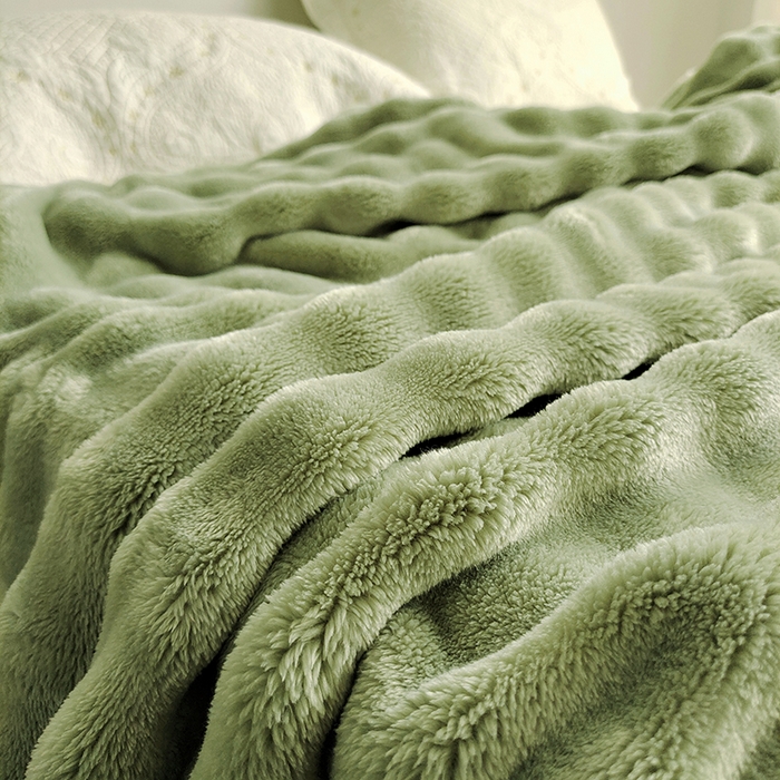 91家纺网 家纺一手货源 找家纺 蓝冰家纺 2025新款托卡斯A类母婴级兔兔绒大泡泡安抚四季毯 抹茶绿