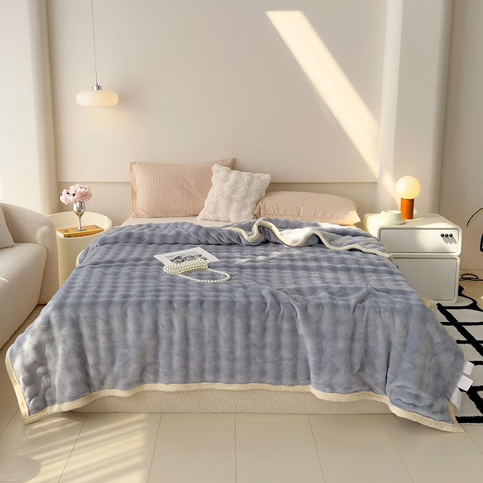 91家纺网 家纺一手货源 找家纺 蓝冰家纺 2025新款托卡斯A类母婴级兔兔绒大泡泡安抚四季毯 烟灰色