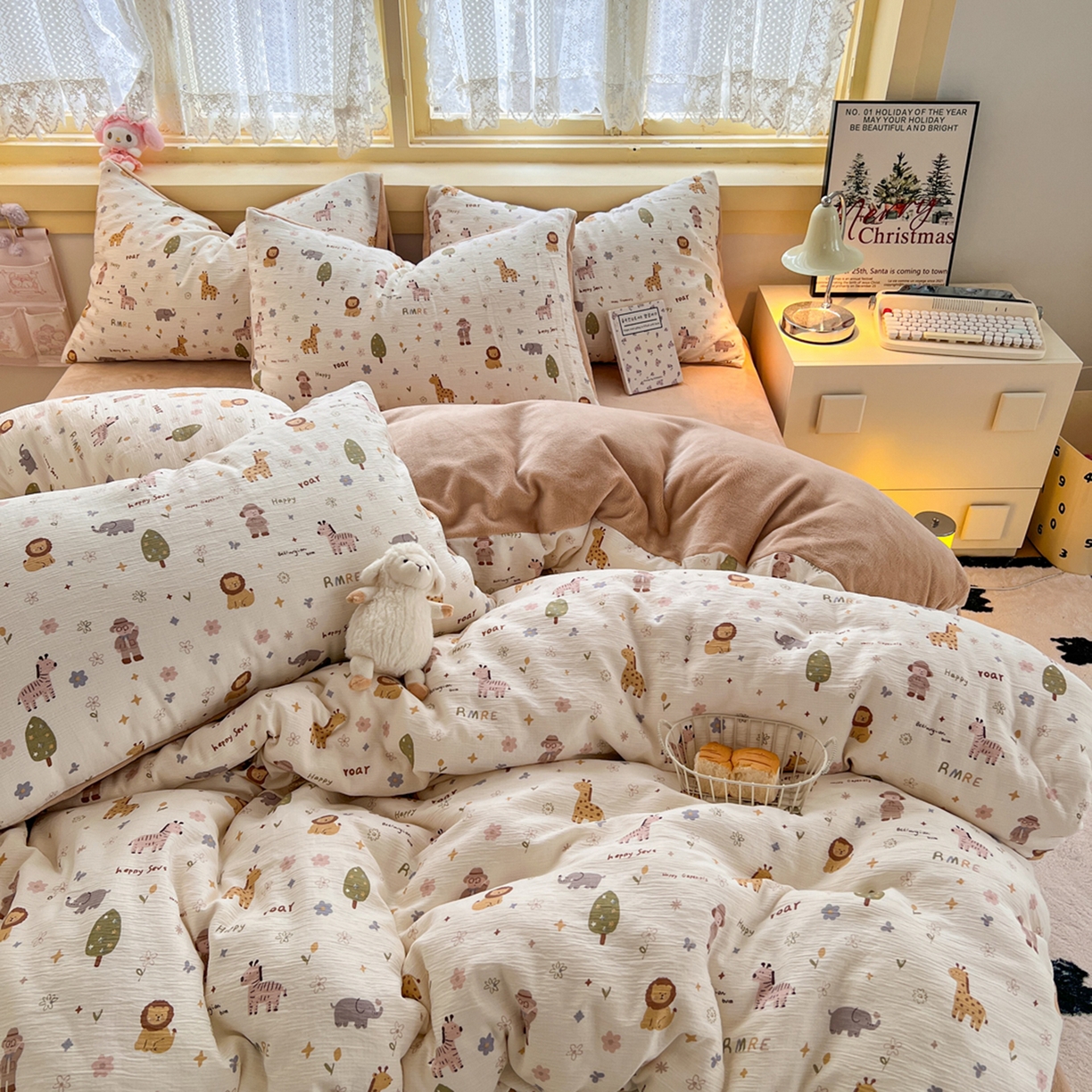 91家纺网 家纺一手货源 找家纺 （总）玉海棠家纺 2025新款A版三层纱B版牛奶绒四件套系列