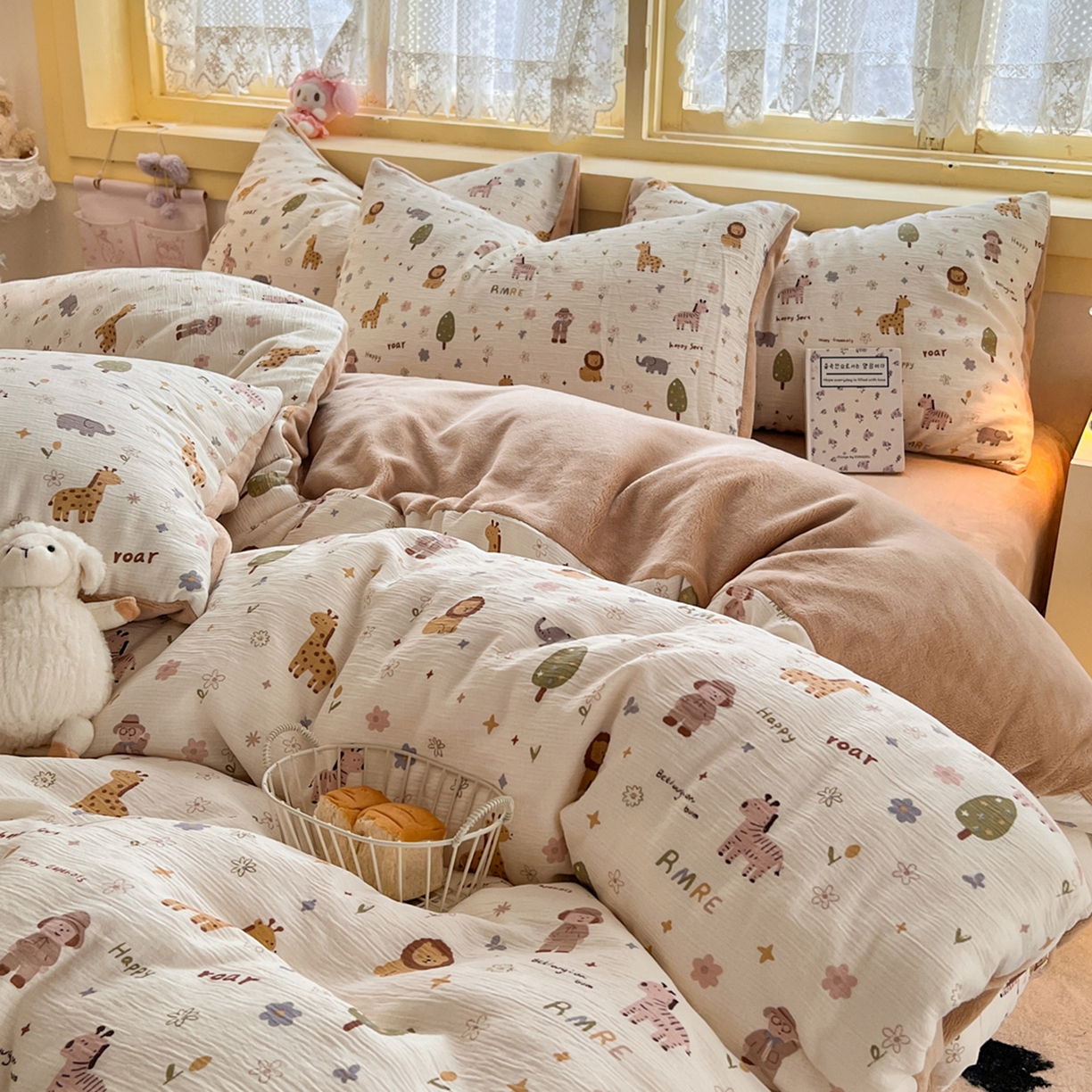 91家纺网 家纺一手货源 找家纺 （总）玉海棠家纺 2025新款A版三层纱B版牛奶绒四件套系列