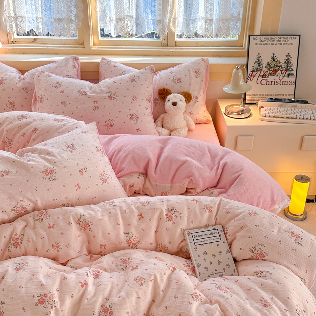 91家纺网 家纺一手货源 找家纺 玉海棠家纺 2025新款A版三层纱B版牛奶绒四件套系列 粉黛