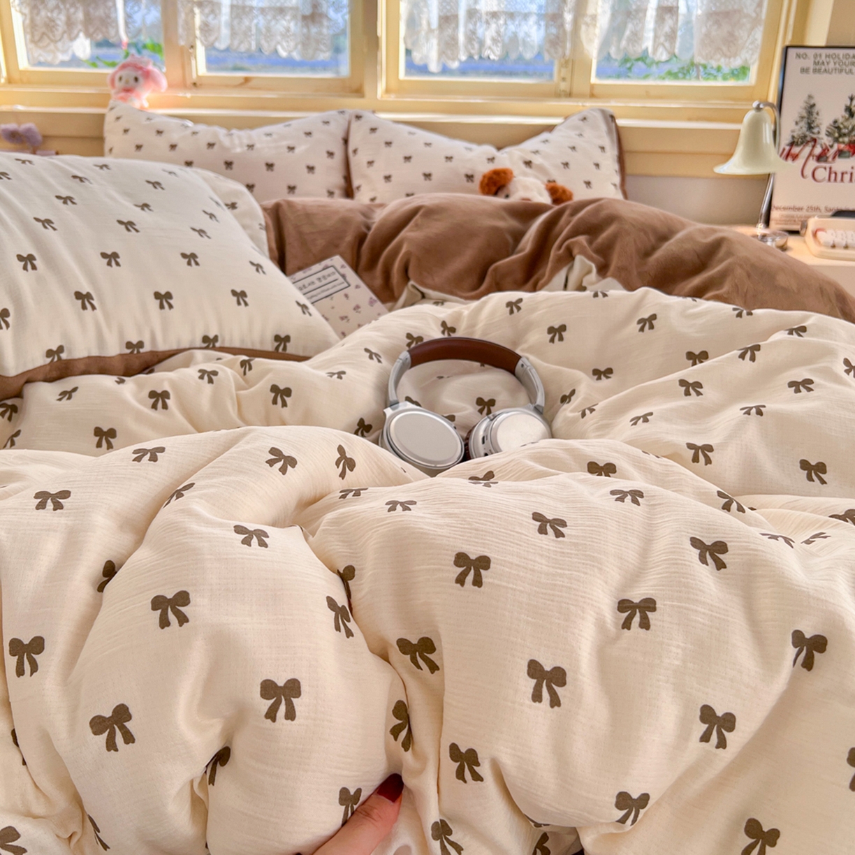 91家纺网 家纺一手货源 找家纺 玉海棠家纺 2025新款A版三层纱B版牛奶绒四件套系列 碱水结