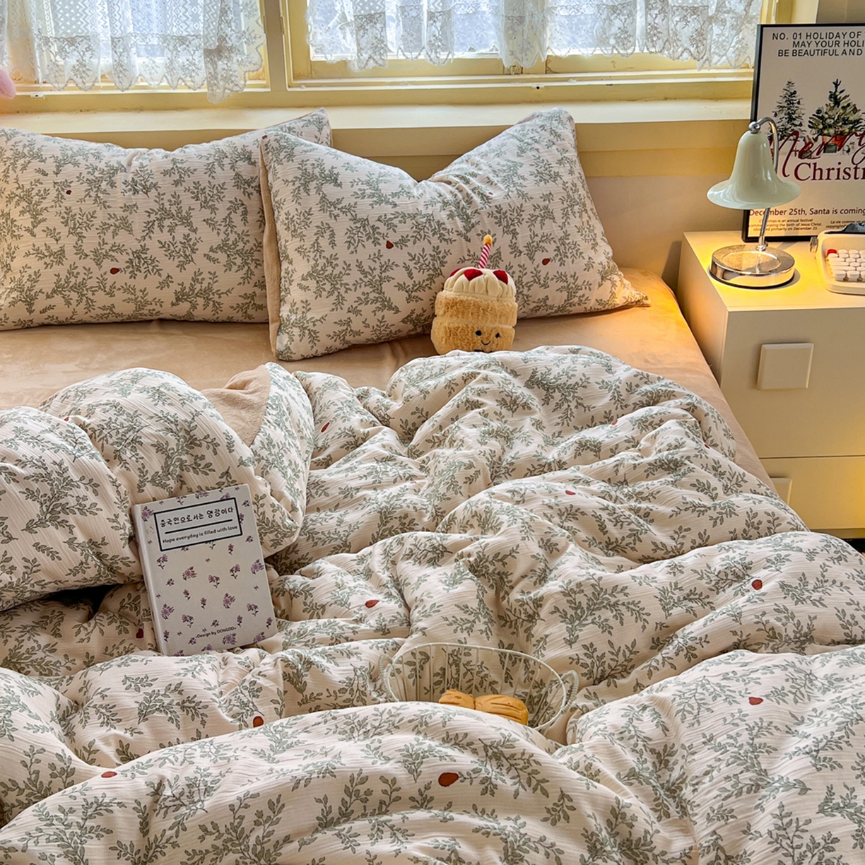 91家纺网 家纺一手货源 找家纺 玉海棠家纺 2025新款A版三层纱B版牛奶绒四件套系列 沐风