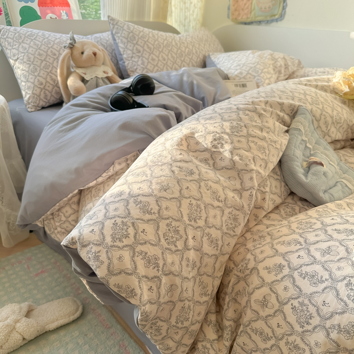 91家纺网 家纺一手货源 找家纺 玉海棠家纺 2025新款亲肤舒适印花四件套系列 安娜兰