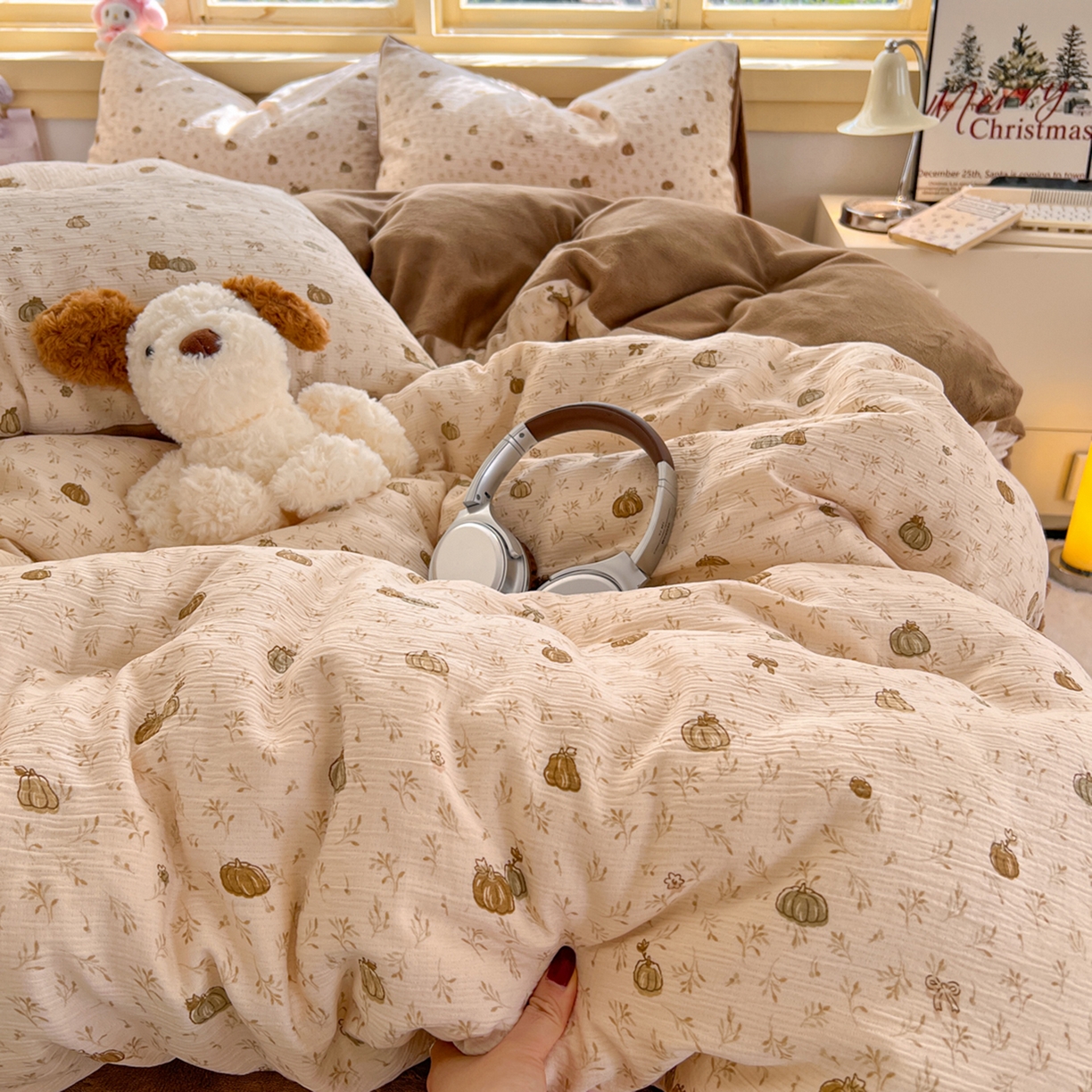 91家纺网 家纺一手货源 找家纺 玉海棠家纺 2025新款A版三层纱B版牛奶绒四件套系列 南瓜派