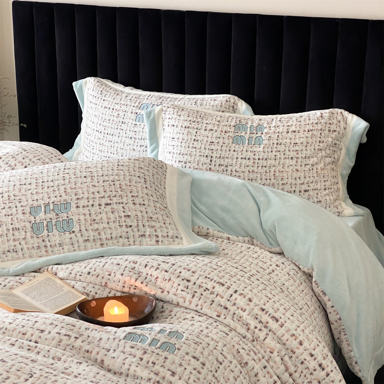 91家纺网 家纺一手货源 找家纺 （总）馨蕊 2025新款意大利进口高精密刺绣拼角工艺秋冬轻奢煦暖绒系列-绒苏珊 会员-10【券后控价358/378】