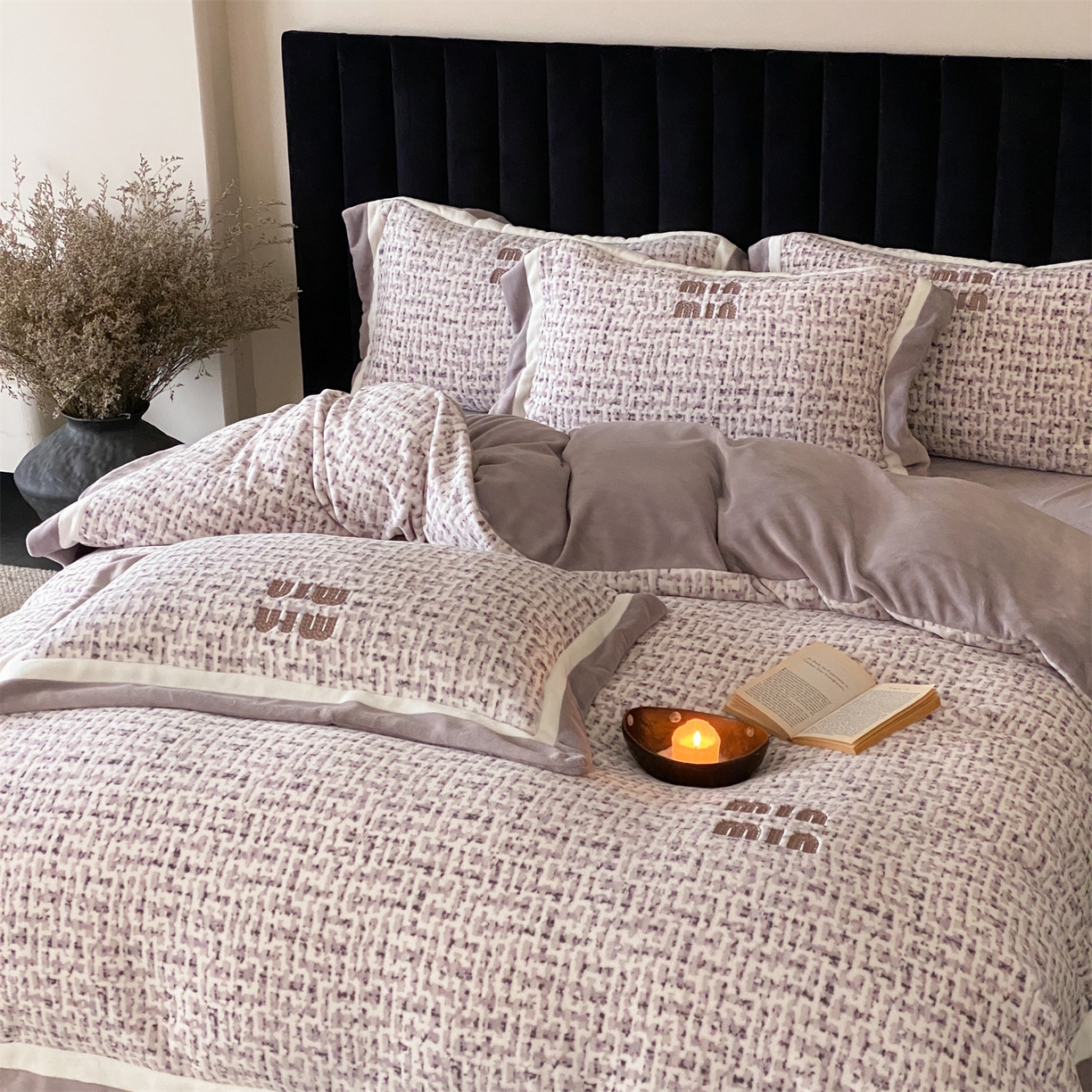 91家纺网 家纺一手货源 找家纺 馨蕊 2025新款意大利进口高精密刺绣拼角工艺秋冬轻奢煦暖绒系列-绒苏珊 会员-10【券后控价358/378】 绒苏珊-高级灰