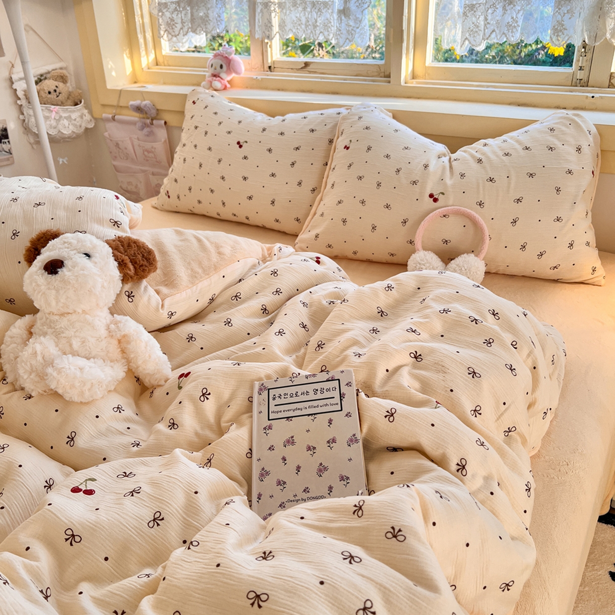 91家纺网 家纺一手货源 找家纺 玉海棠家纺 2025新款A版三层纱B版牛奶绒四件套系列 撄桃蝴蝶