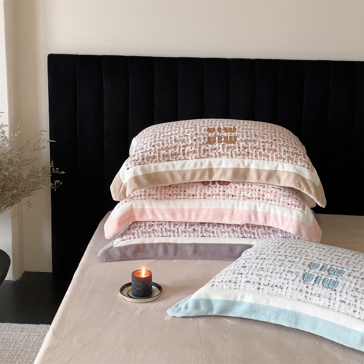 91家纺网 家纺一手货源 找家纺 馨蕊 2025新款意大利进口高精密刺绣拼角工艺秋冬轻奢煦暖绒系列-绒苏珊 会员-10【券后控价358/378】 组合